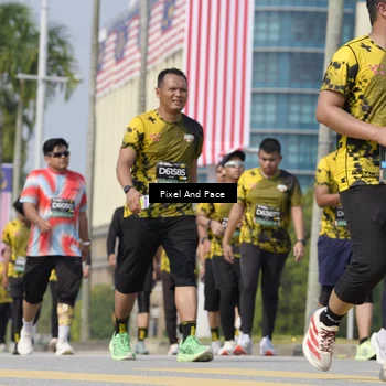 Runner Photo 6533713