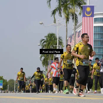 Runner Photo 6533736