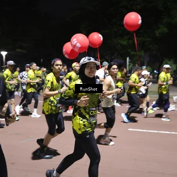 Runner Photo 6533750