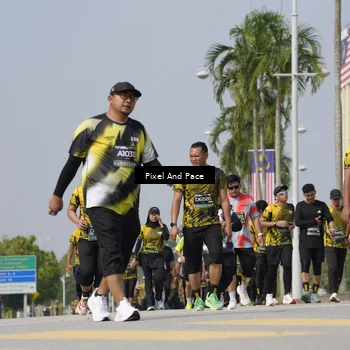 Runner Photo 6533757