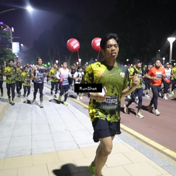 Runner Photo 6533854