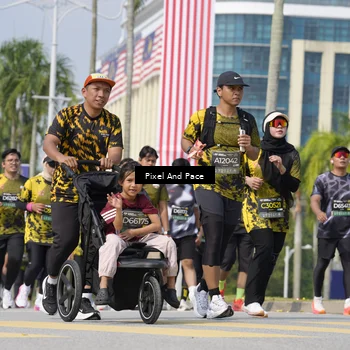 Runner Photo 6533855