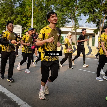 Runner Photo 6533872