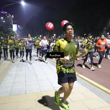 Runner Photo 6533900