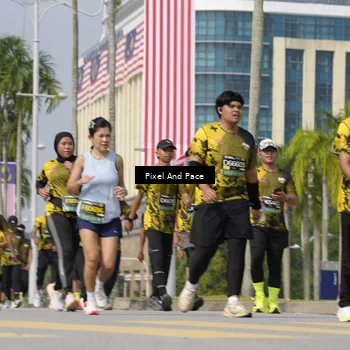 Runner Photo 6533910