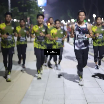 Runner Photo 6533919