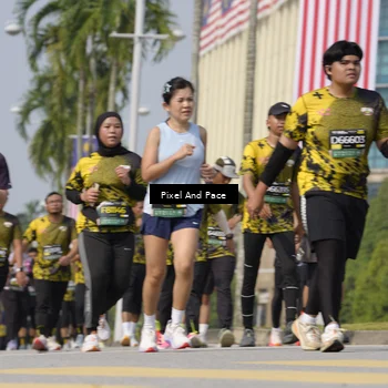 Runner Photo 6533921