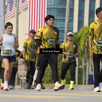 Runner Photo 6533926
