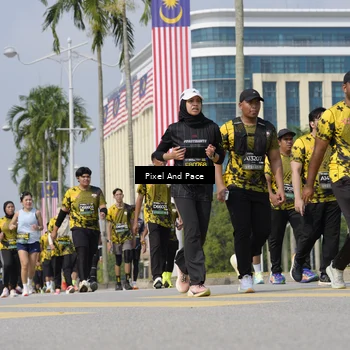 Runner Photo 6533937