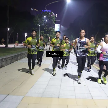 Runner Photo 6533943