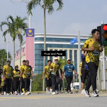 Runner Photo 6533981