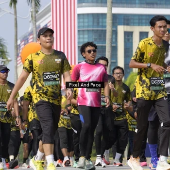Runner Photo 6534111