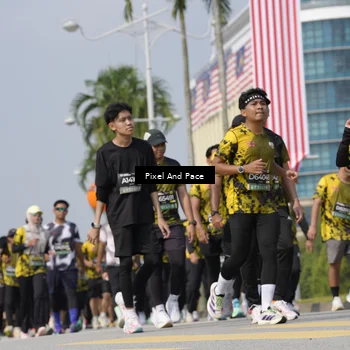 Runner Photo 6534201