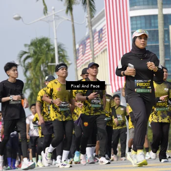 Runner Photo 6534215