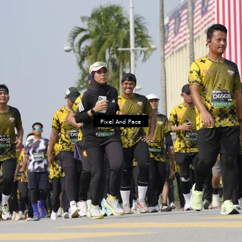 Runner Photo 6534233
