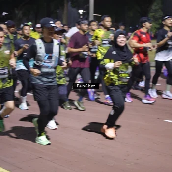 Runner Photo 6534288