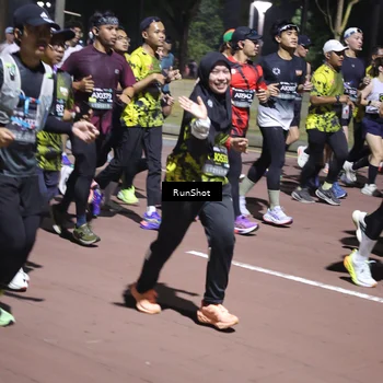 Runner Photo 6534309