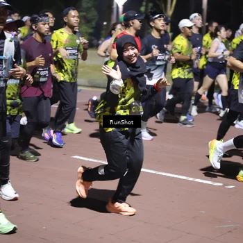 Runner Photo 6534311