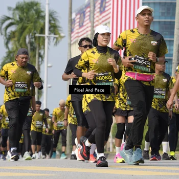 Runner Photo 6534360