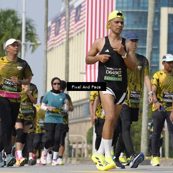Runner Photo 6534372