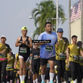 Runner Photo 6534424