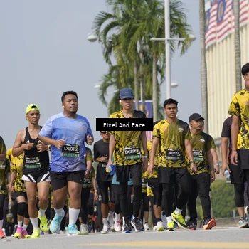 Runner Photo 6534439