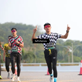 Runner Photo 6534572