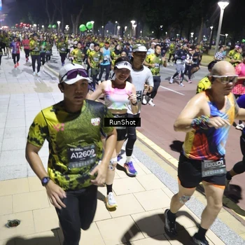 Runner Photo 6534624
