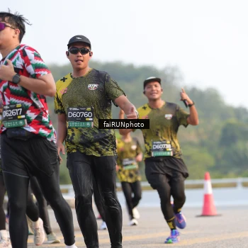 Runner Photo 6534666