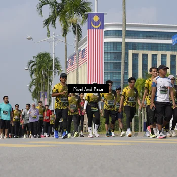 Runner Photo 6534676
