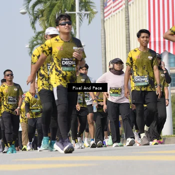 Runner Photo 6535312