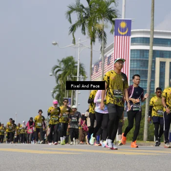 Runner Photo 6535442