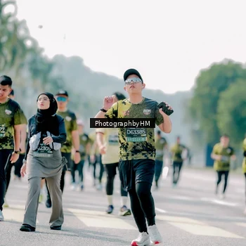 Runner Photo 6535571