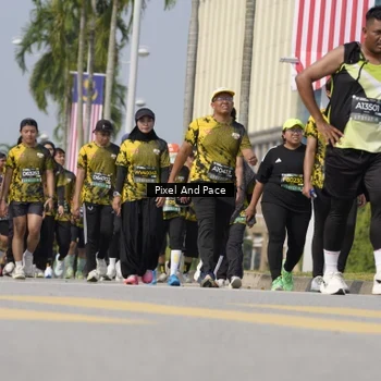 Runner Photo 6535699