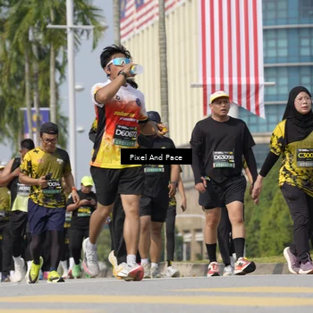 Runner Photo 6535800