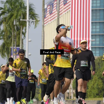 Runner Photo 6535801