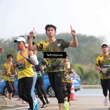 Runner Photo 6535856