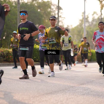 Runner Photo 6536024