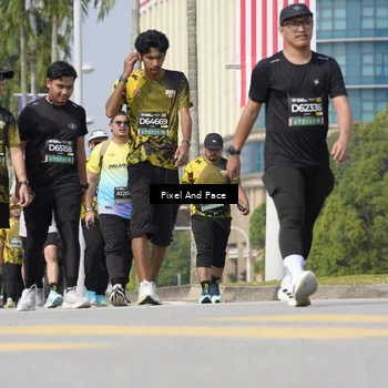 Runner Photo 6536038