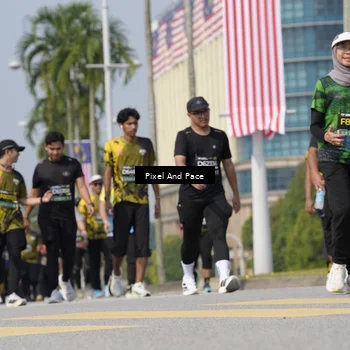 Runner Photo 6536048