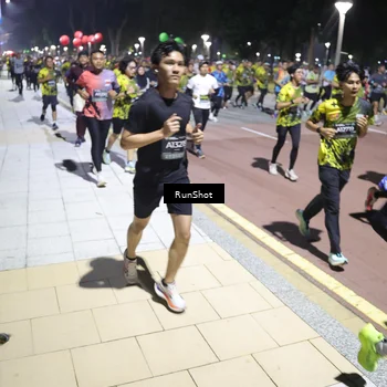 Runner Photo 6536097