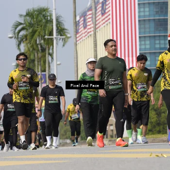 Runner Photo 6536104