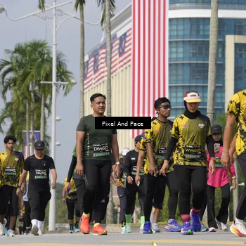 Runner Photo 6536117