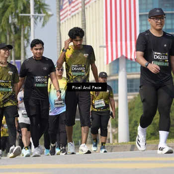 Runner Photo 6536128