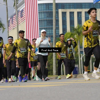 Runner Photo 6536171