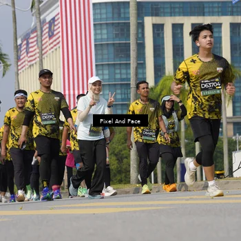 Runner Photo 6536235