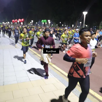 Runner Photo 6536249