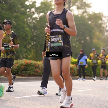 Runner Photo 6536251
