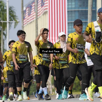 Runner Photo 6536312