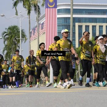 Runner Photo 6536323